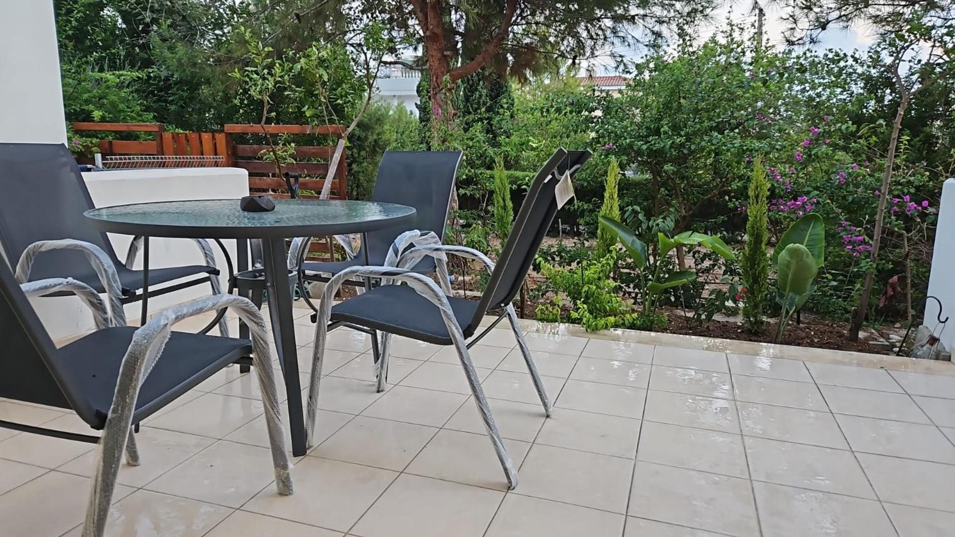 Elysia Park Apartments Paphos Room photo