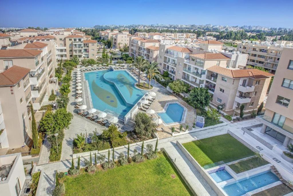 Elysia Park Apartments Paphos Exterior photo